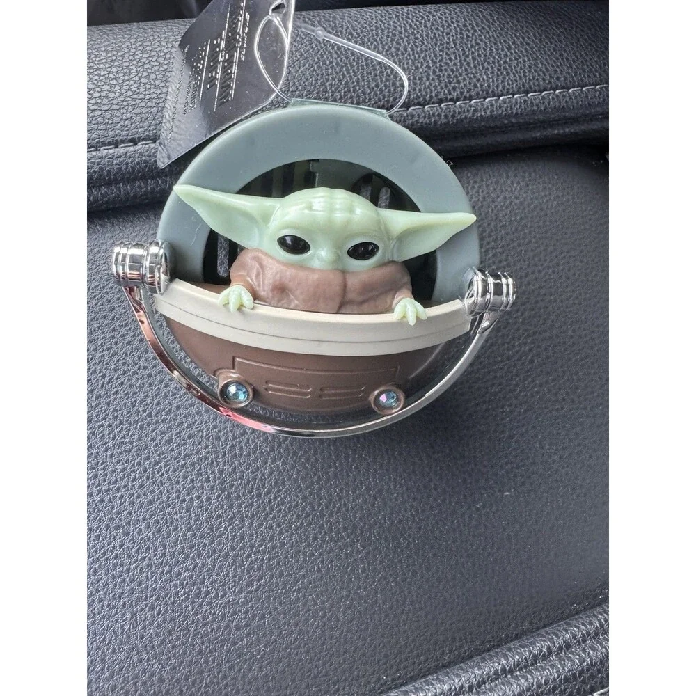 Bath & Body Works Star Wars Mandalorian GROGU Vent Clip Car Fragrance Holder NEW